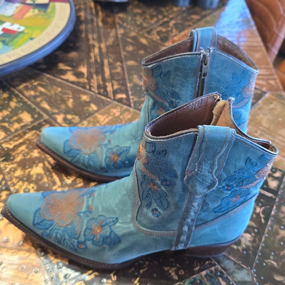 Corral Circle G Women's Flower Embroidered Ankle Western Booties - Blue - Picture 2 of 8